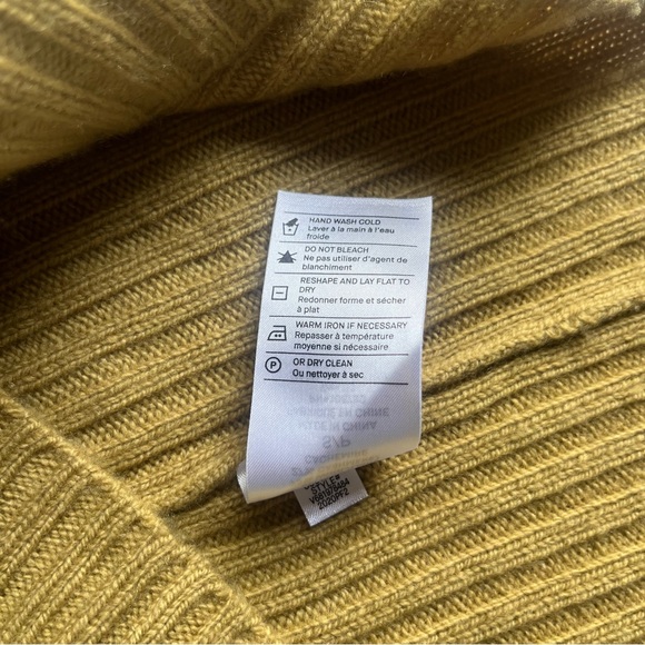 Vince Mustard Yellow Sweater - Picture 9 of 9